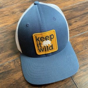 Keep It Wild Columbia flex fit hat. Unisex.